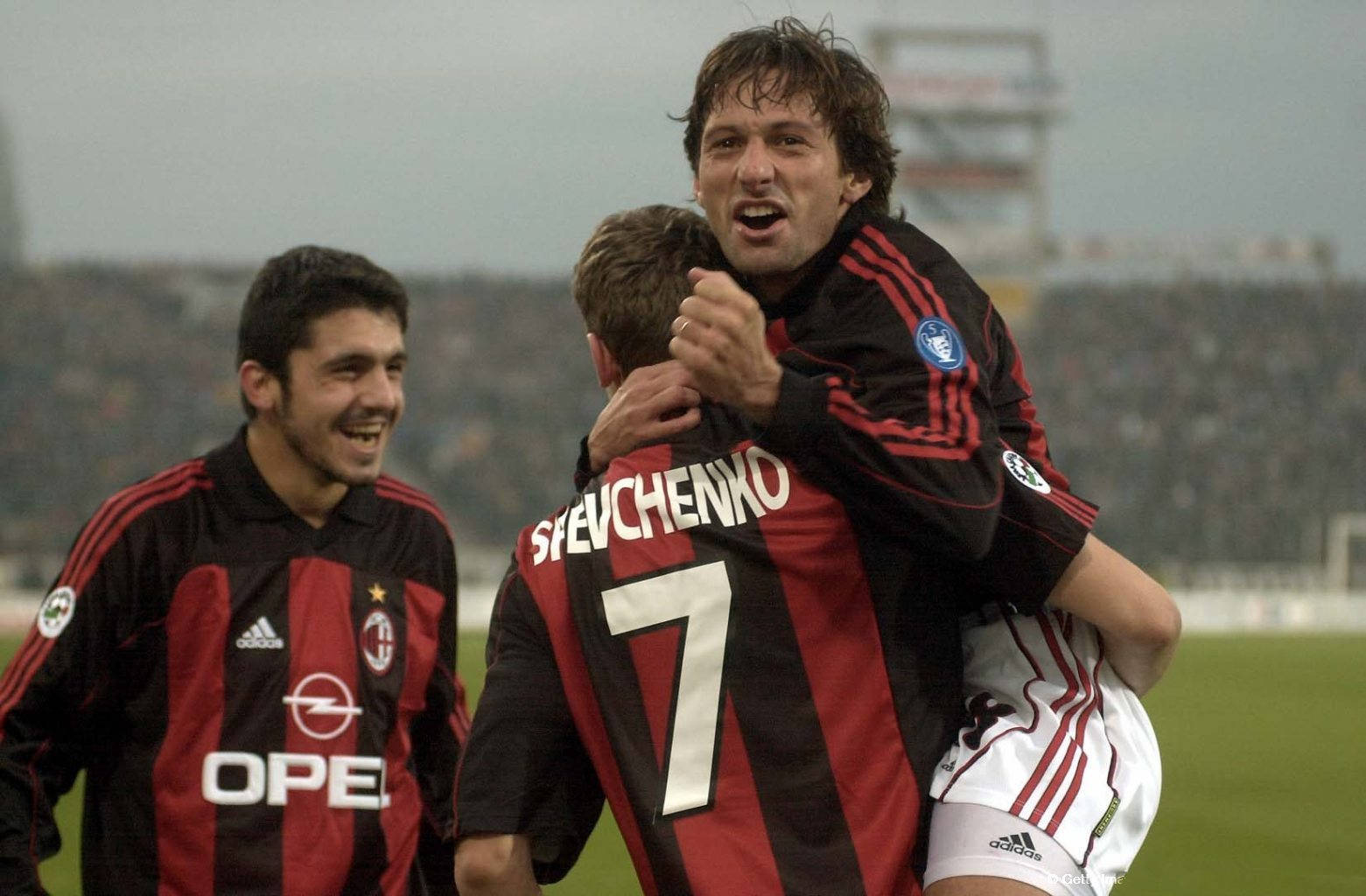 击季后赛更 击季后赛更